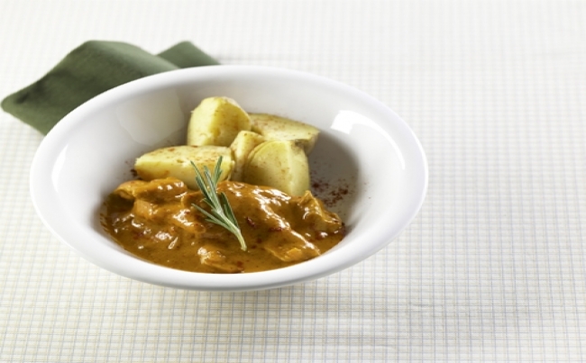 Pavita a la crema de pimentón